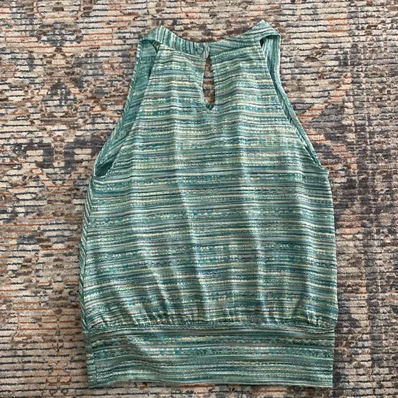 Women’s Bandolino Draped Neck Top - Picture 4 of 5